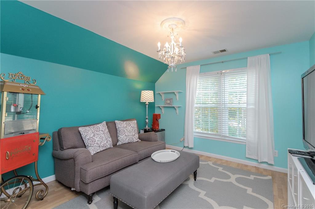 Highland Creek - Residential