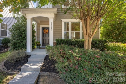 Photo of 13102 Heath Grove Drive, Huntersville, NC 28078 (MLS # 4432649)