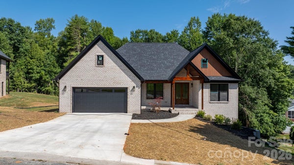 730 CHATSWORTH CIR, LENOIR, NC 28645 - Image a3742829e820766f2d39cc0e46af0c33/3937334200