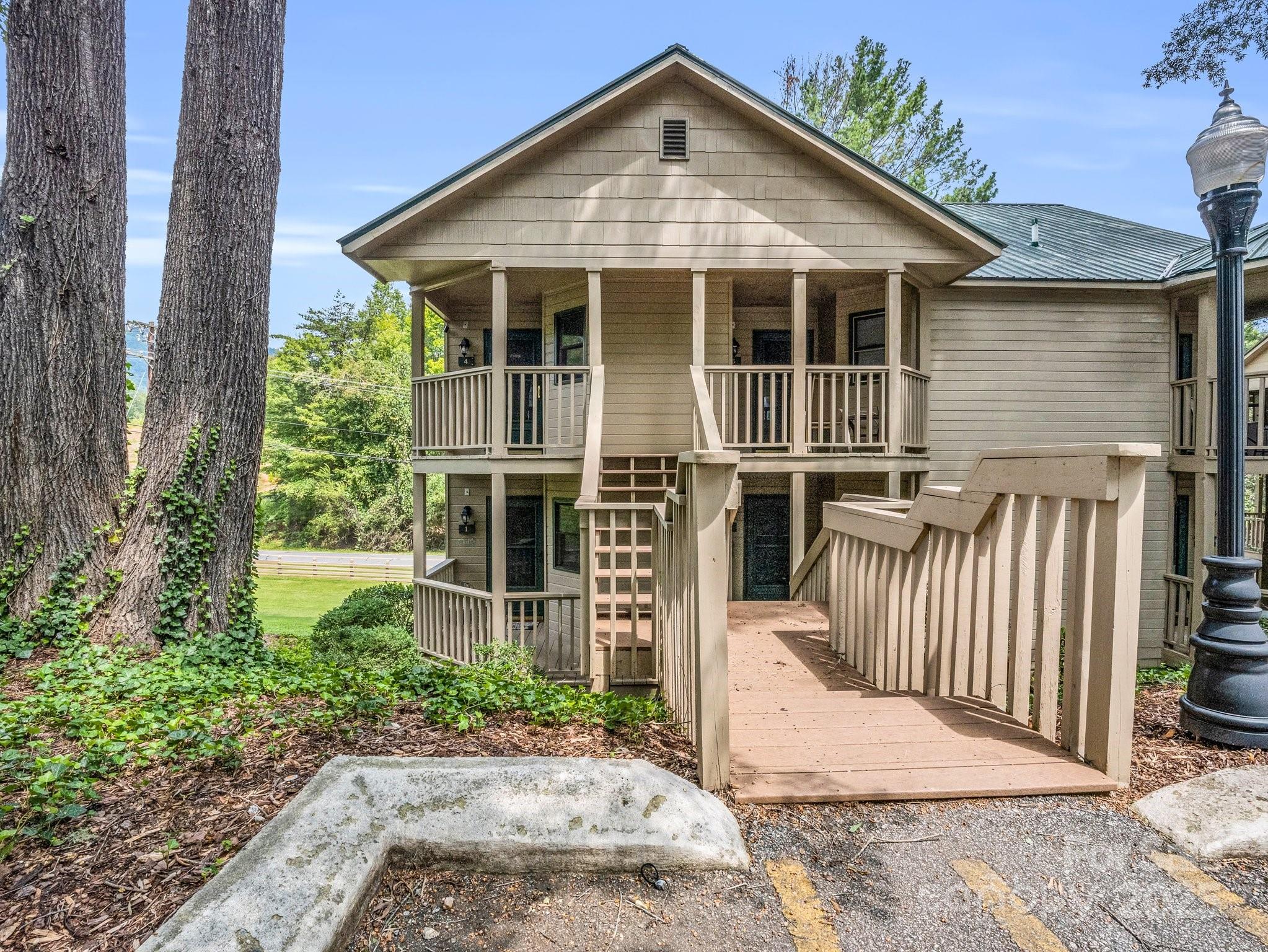 160 Whitney Boulevard 1