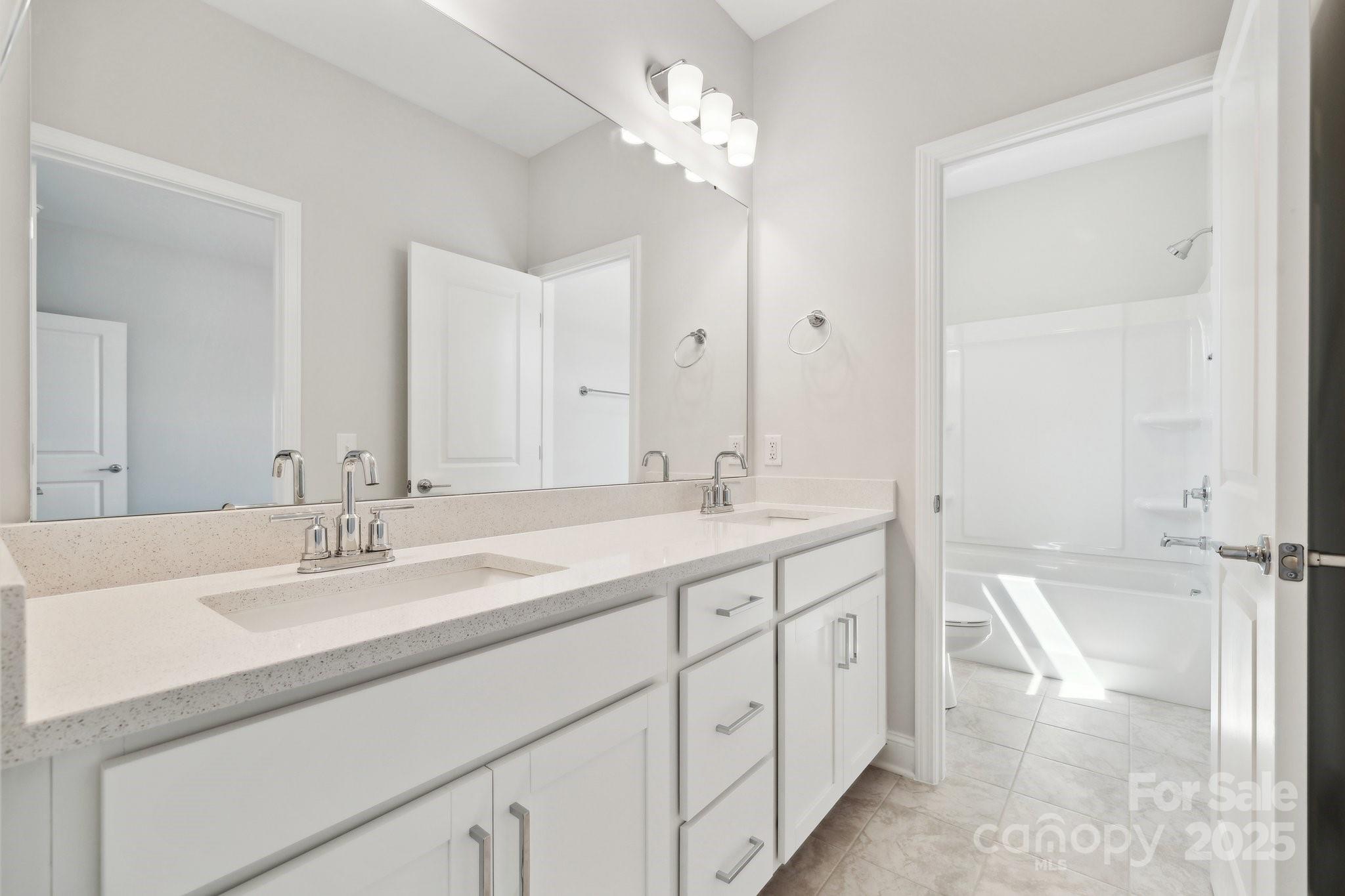 The Estates at Sugar Creek - Residential