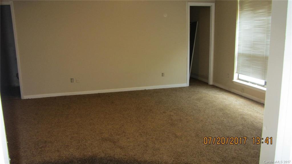 Walden On Carmel - Residential