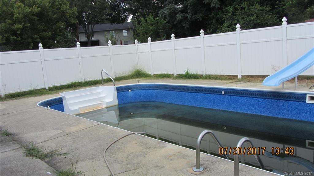 Walden On Carmel - Residential