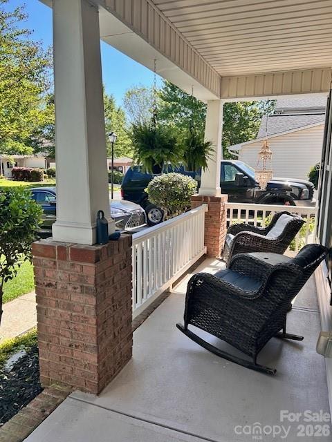 8006 Fine Robe Drive