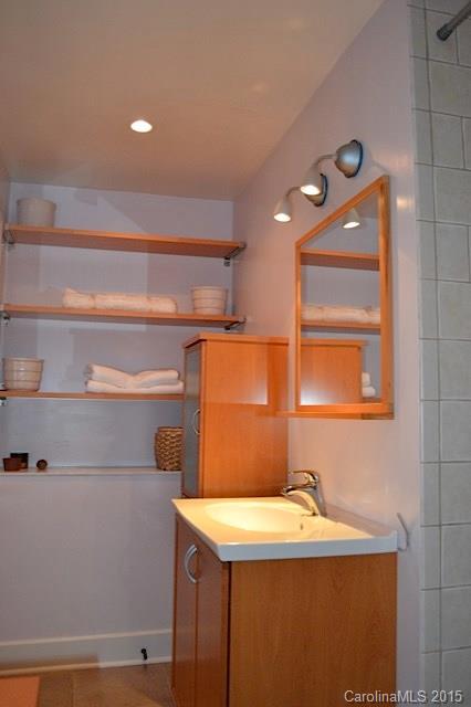 Tega Cay - Residential