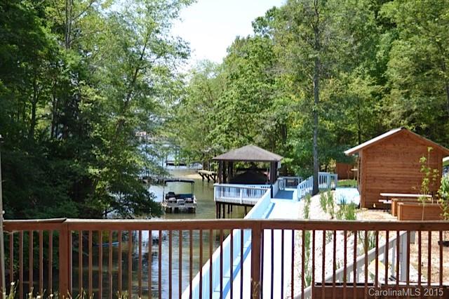 Tega Cay - Residential