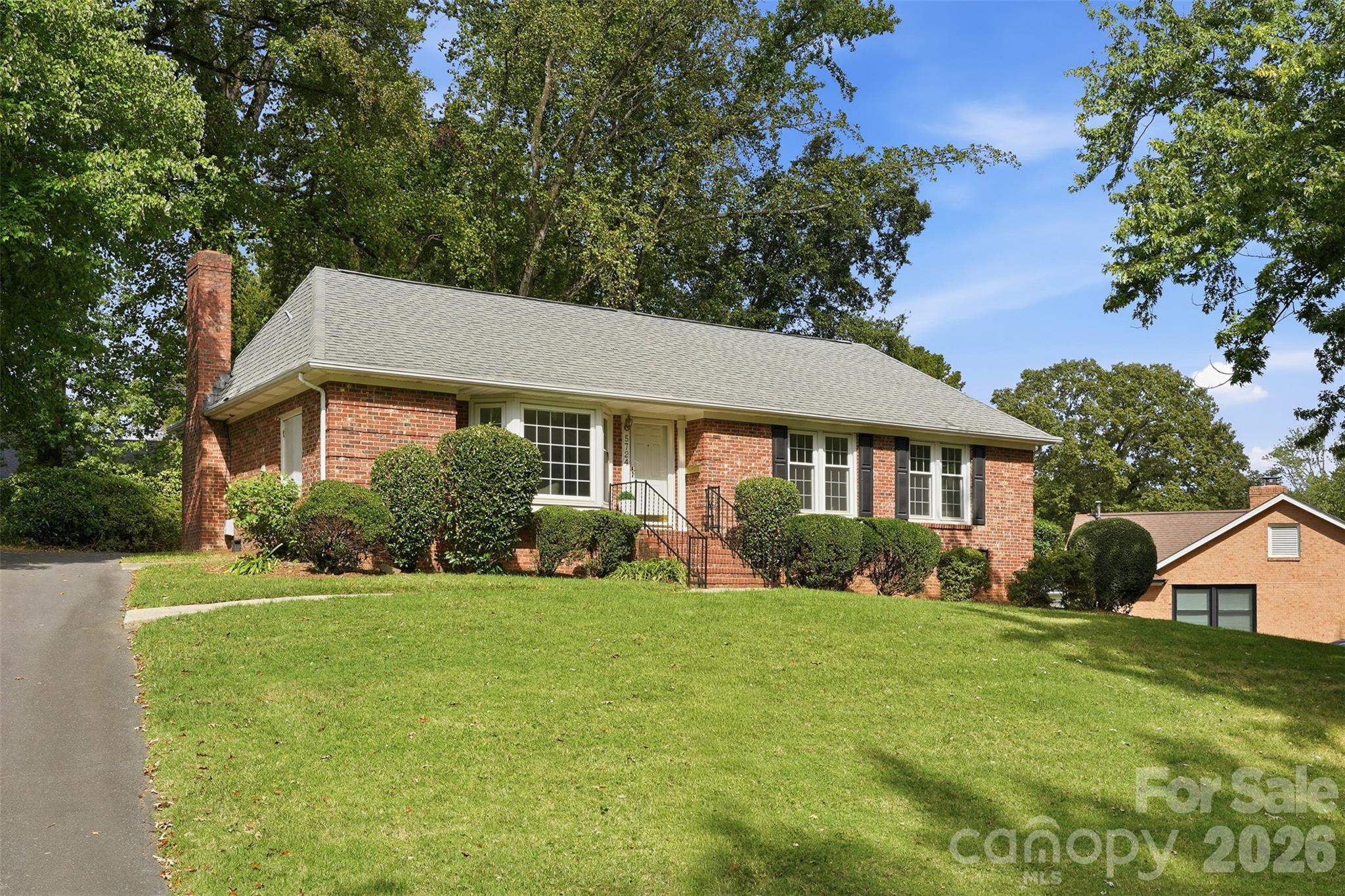 5724 Telfair Road