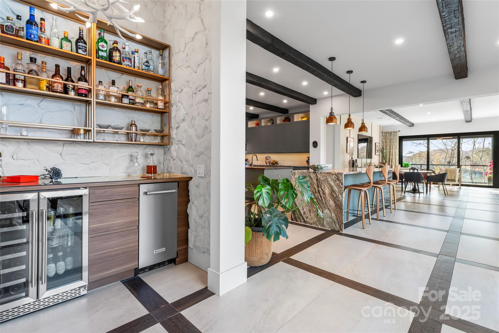 Essex Pointe - Residential