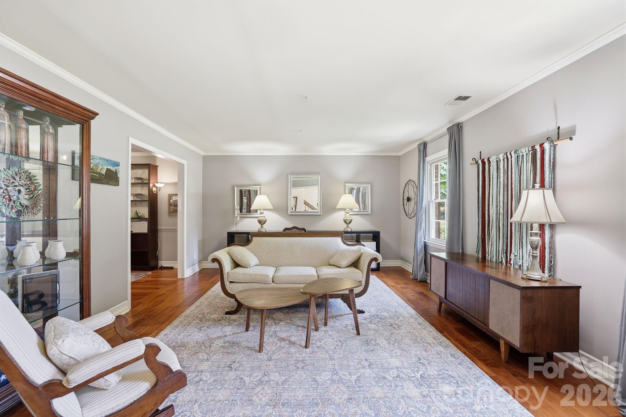 340 Walnut Point Drive