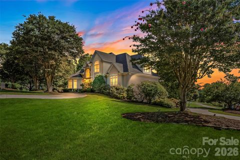 Photo of 308 41st Avenue Place NW, Hickory, NC 28601 (MLS # 4335179)