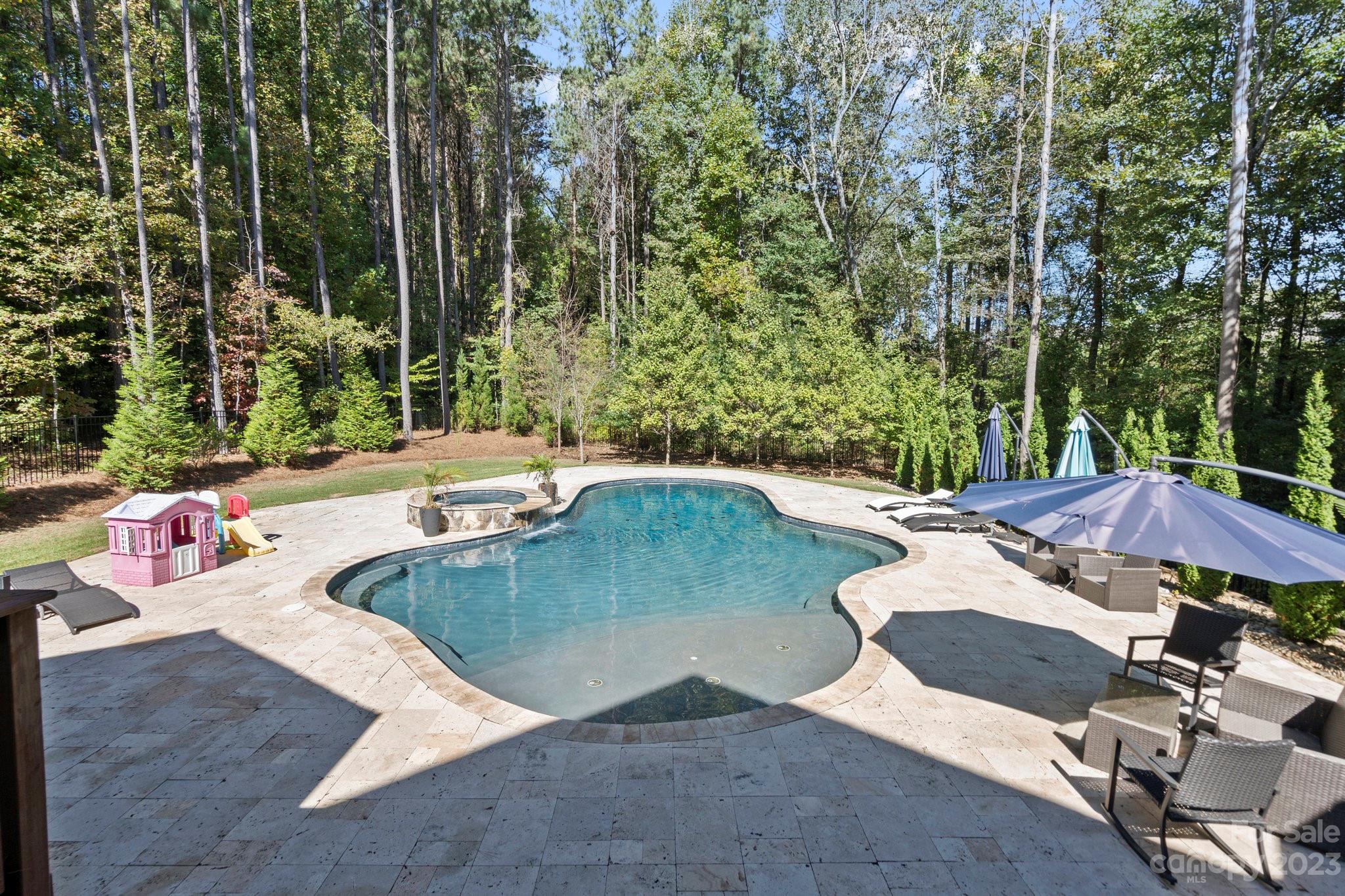 Falls Cove - Residential