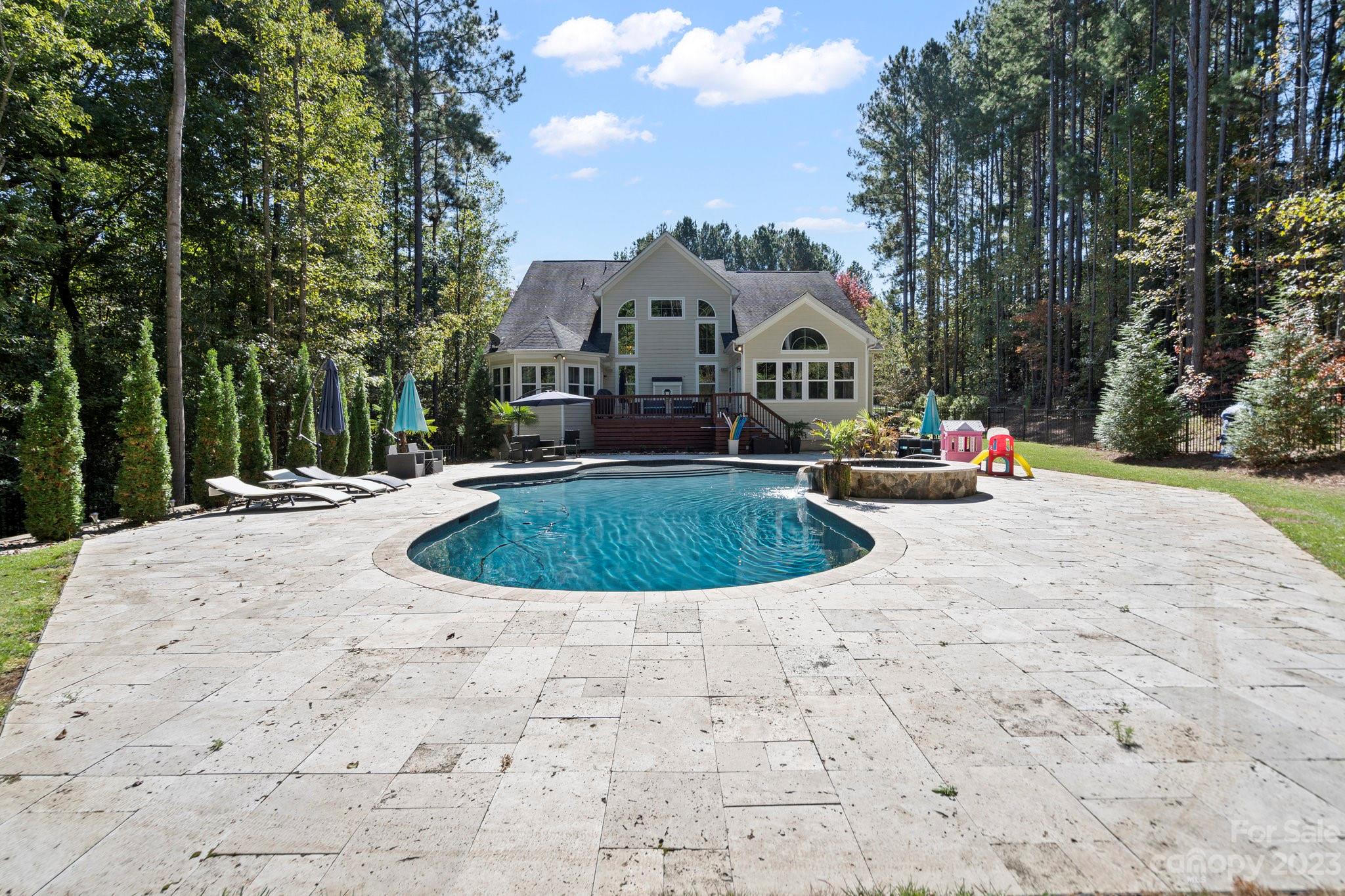 Falls Cove - Residential