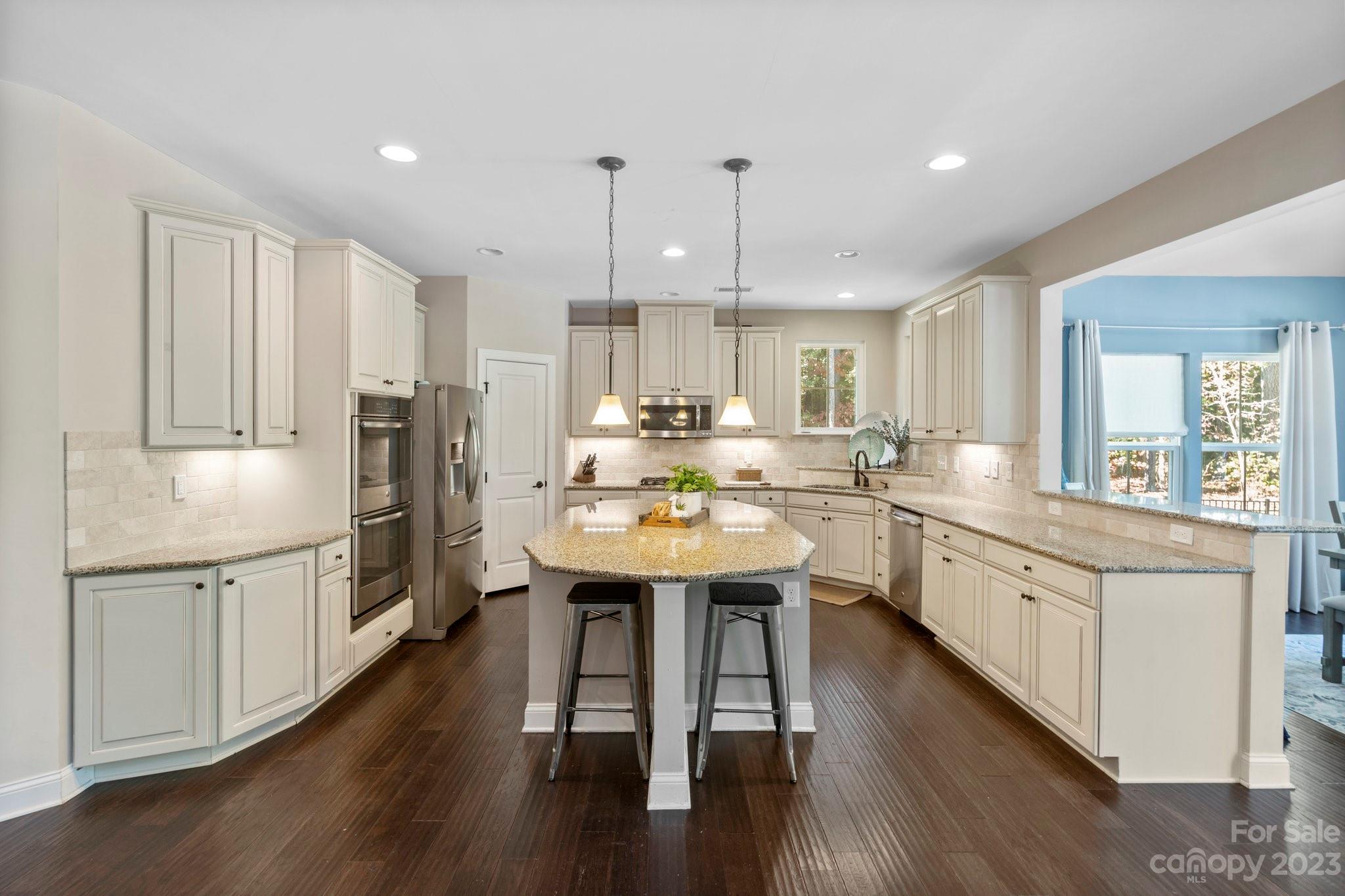 Falls Cove - Residential