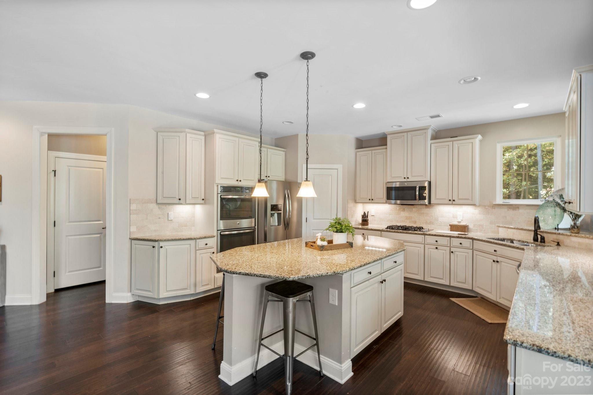 Falls Cove - Residential