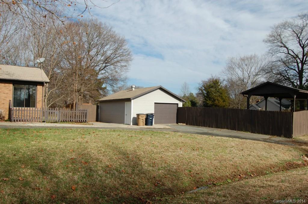 Cherokee Woods - Residential