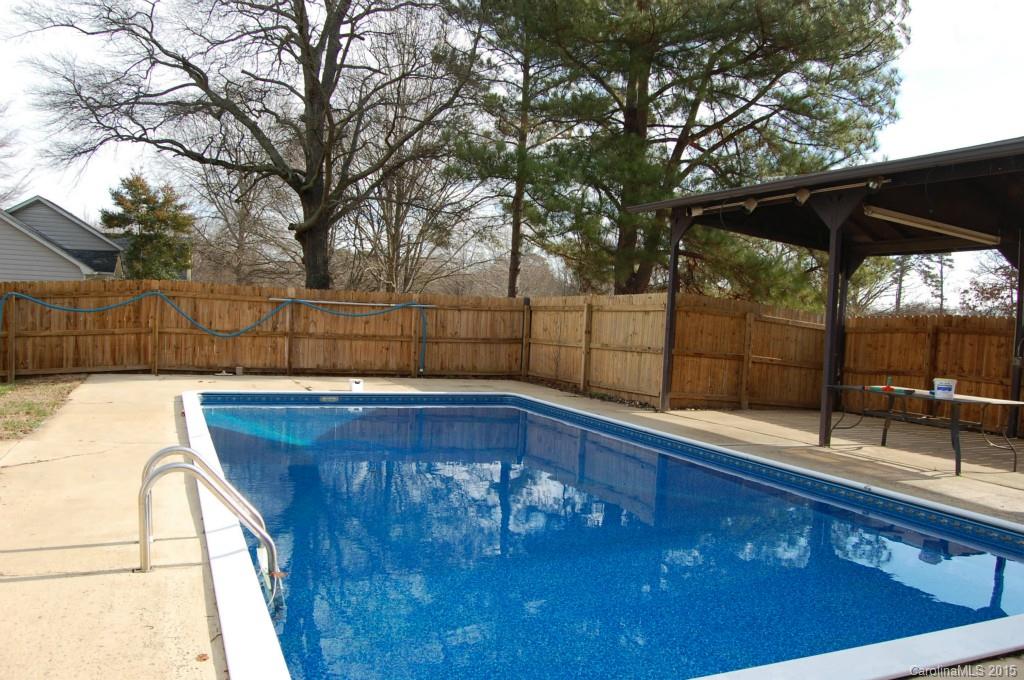 Cherokee Woods - Residential