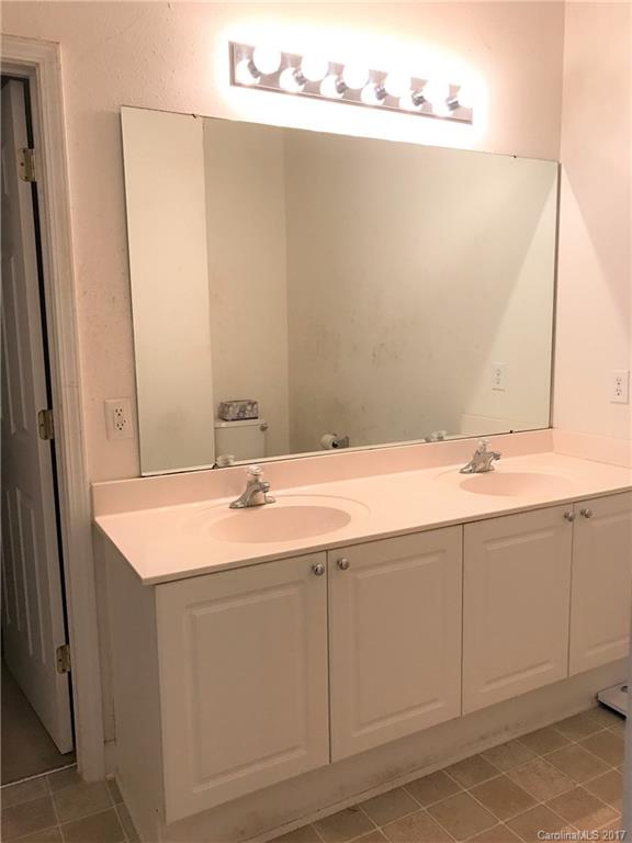 Longview Oaks - Residential