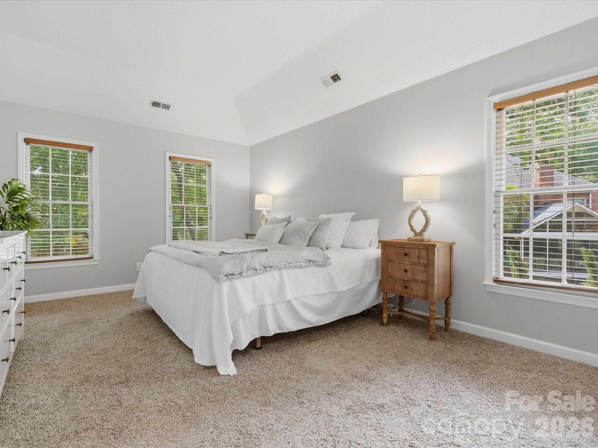 Hunters Gate - Residential