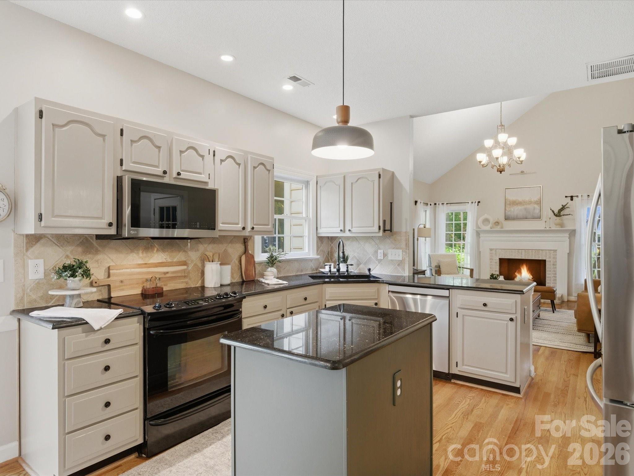 Hunters Gate - Residential