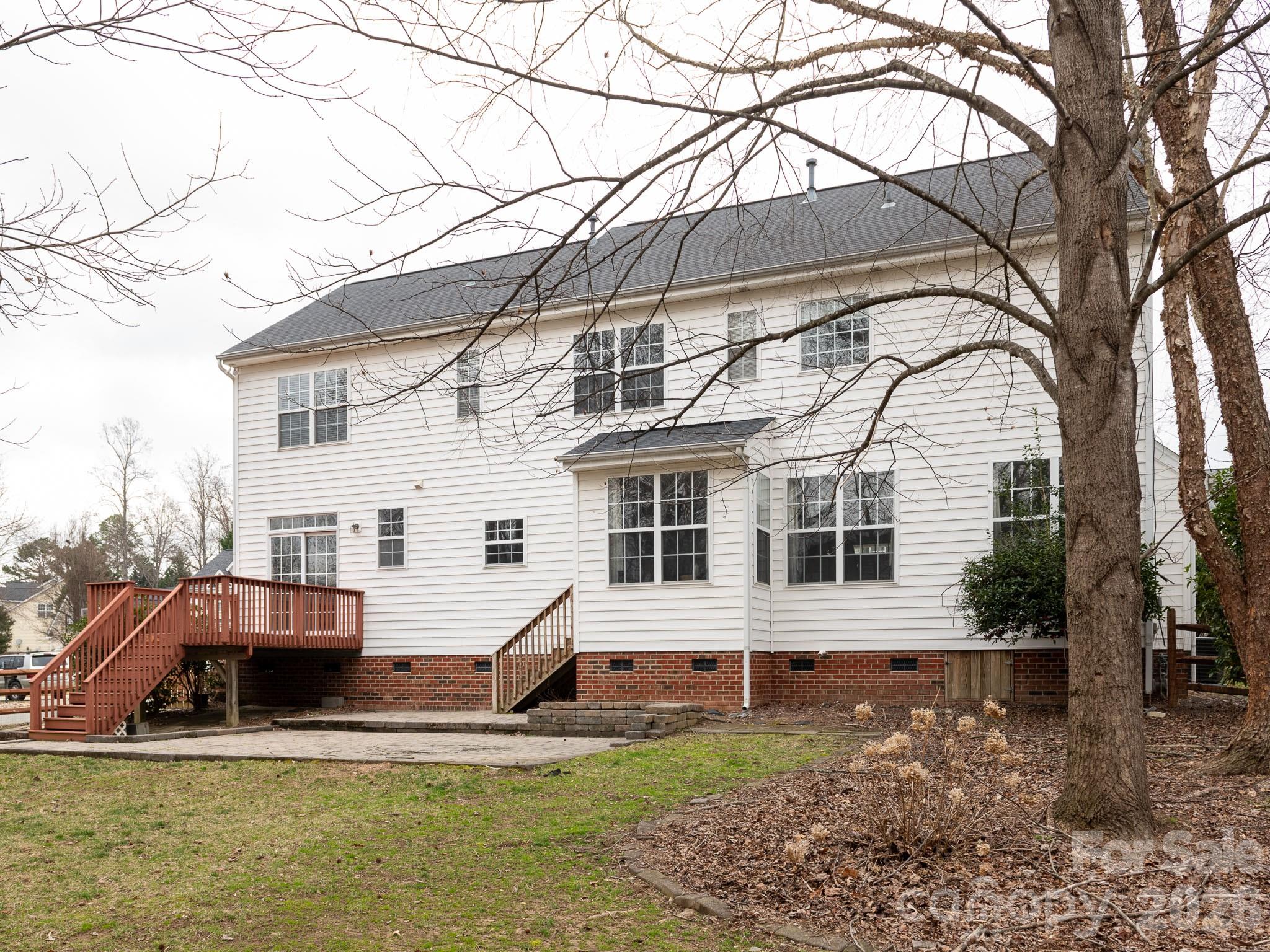 Gates At Waterside - Residential