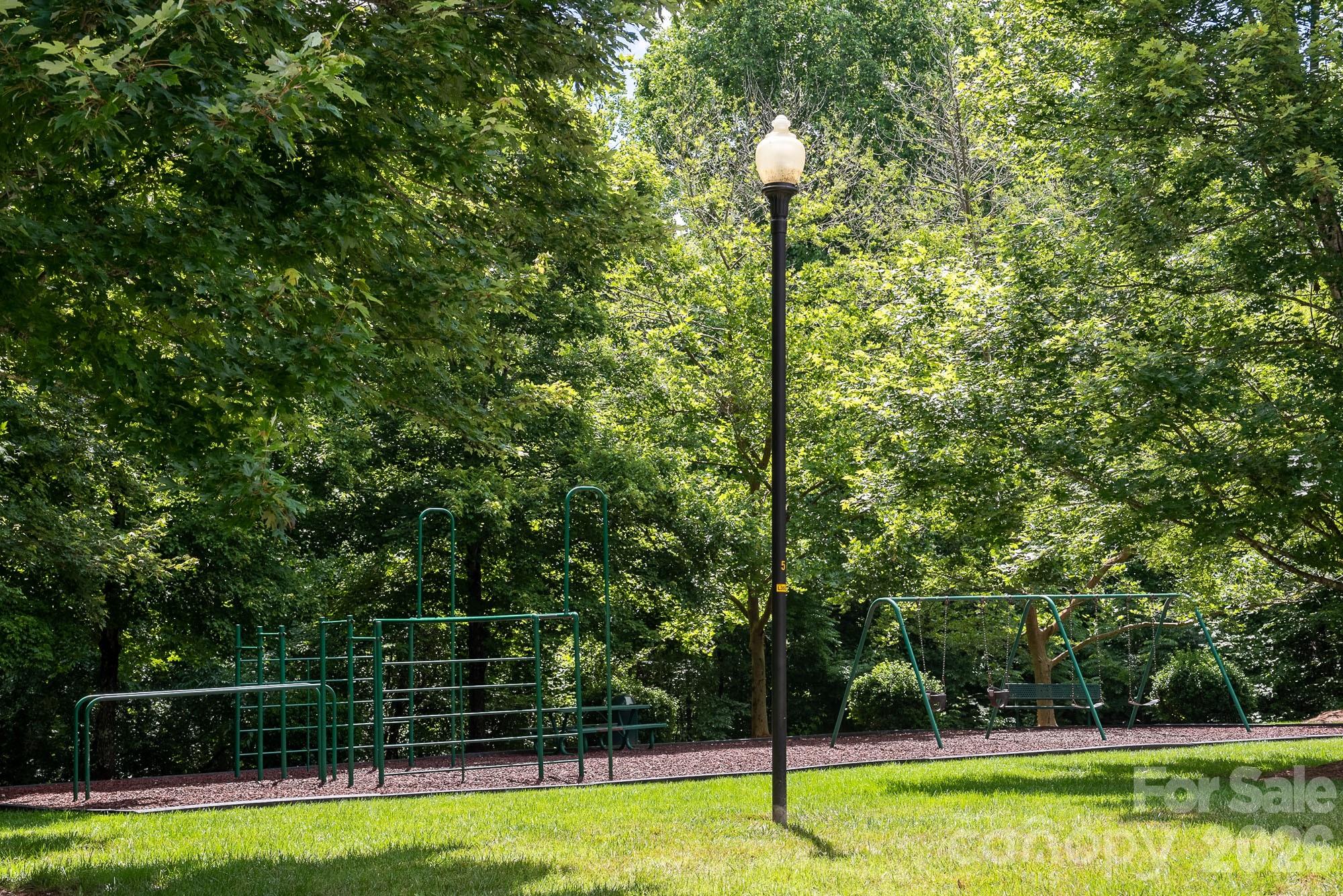 Gates At Waterside - Residential