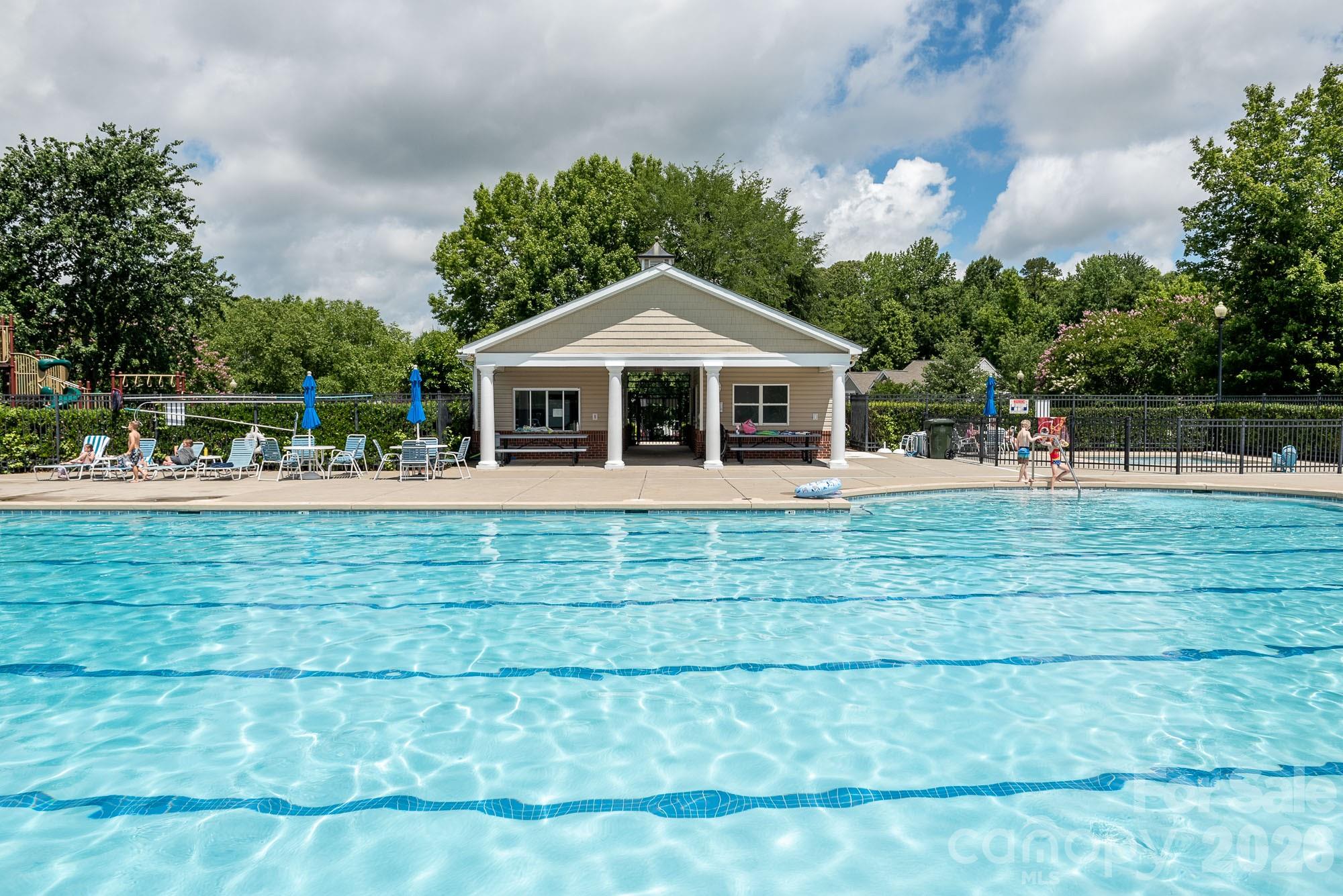 Gates At Waterside - Residential
