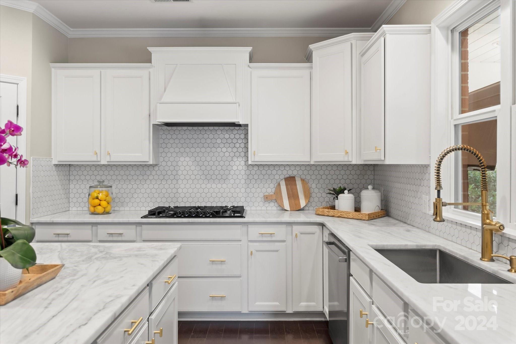 The Chimneys of Marvin - Residential