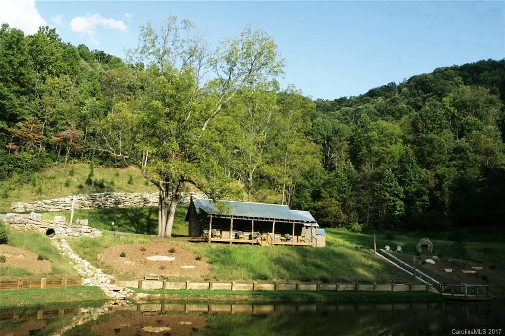 Mountain Traditions - Land