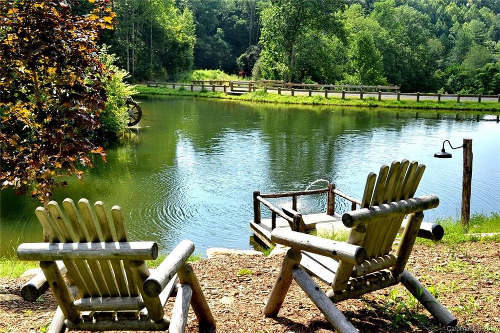 Mountain Traditions - Land