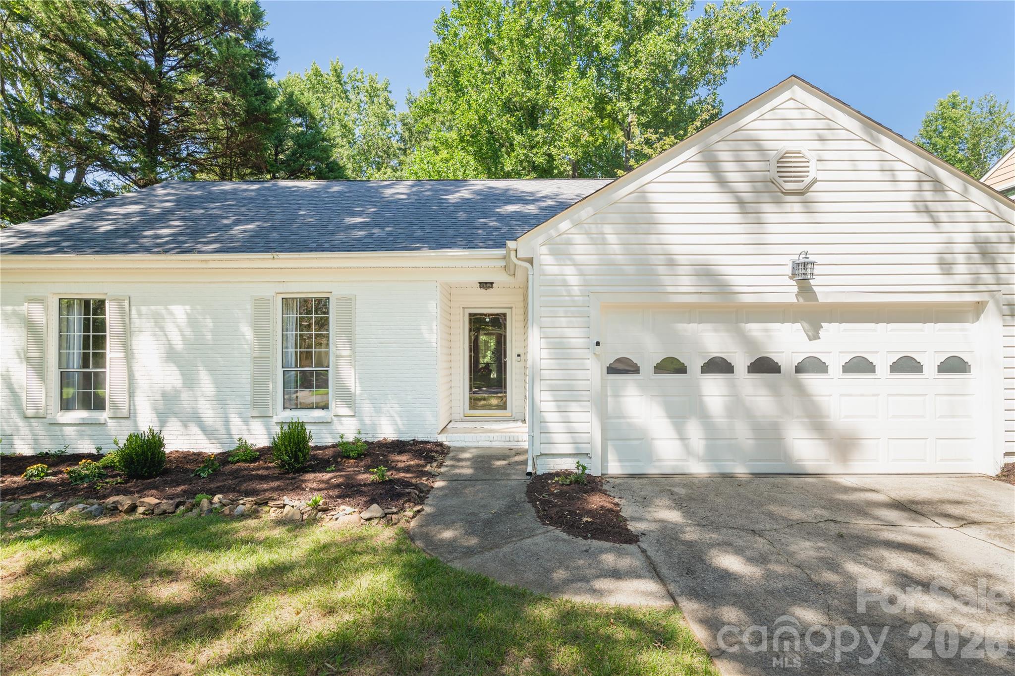 8805 Golf Ridge Drive