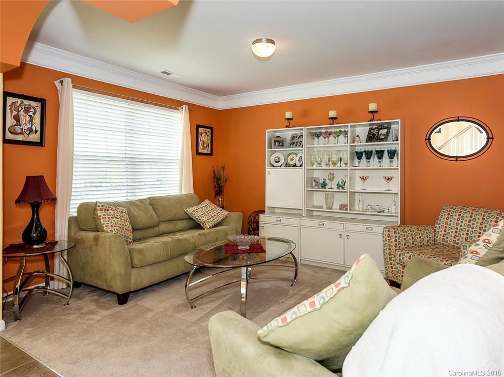 Sandy Pointe - Residential