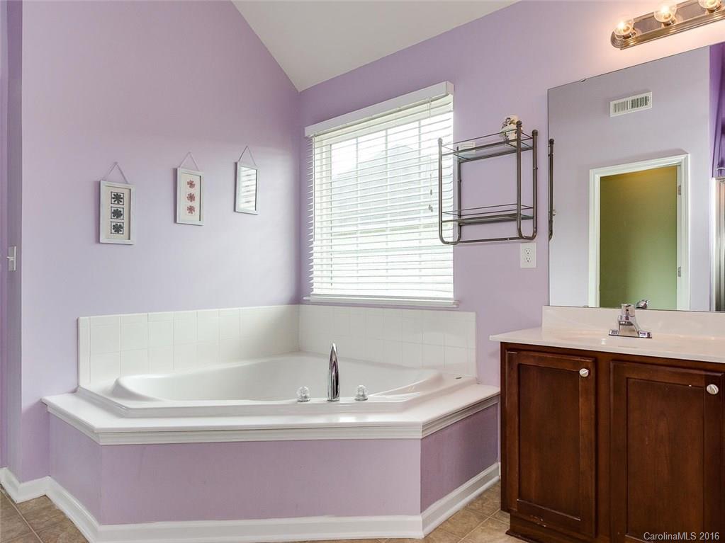 Sandy Pointe - Residential