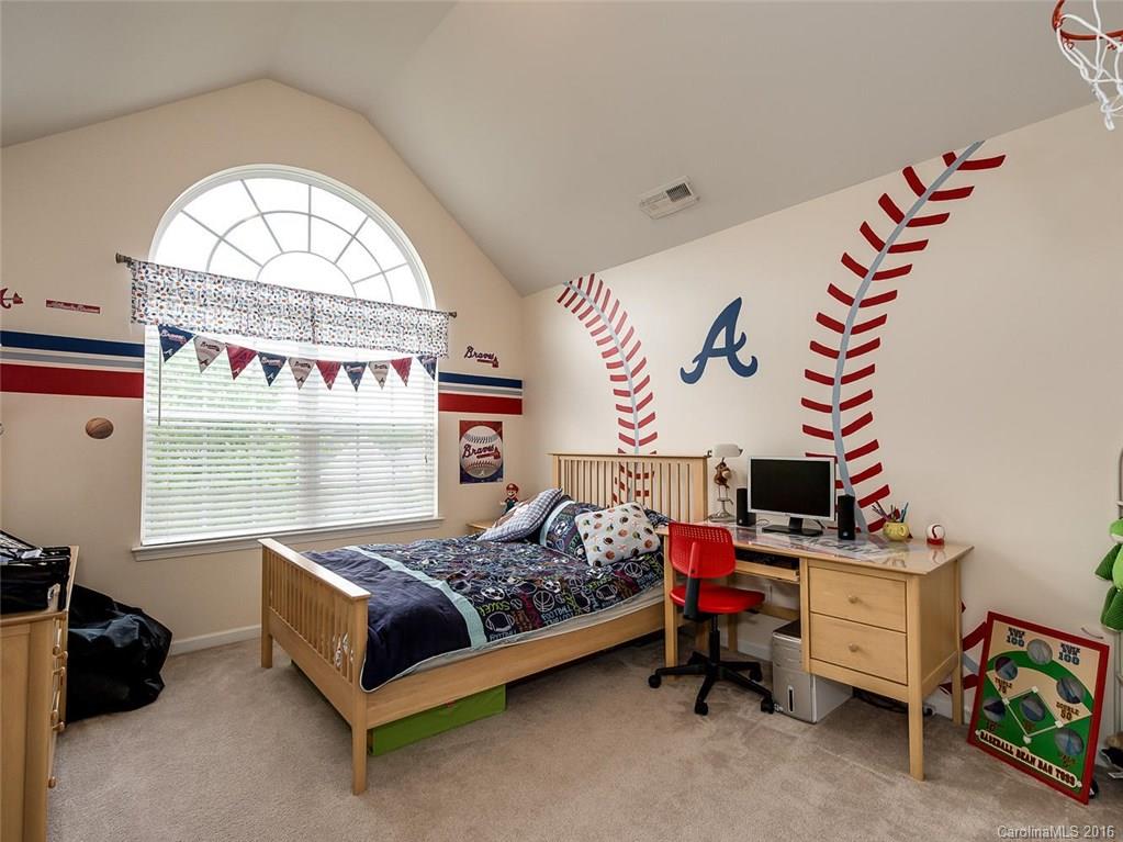 Sandy Pointe - Residential