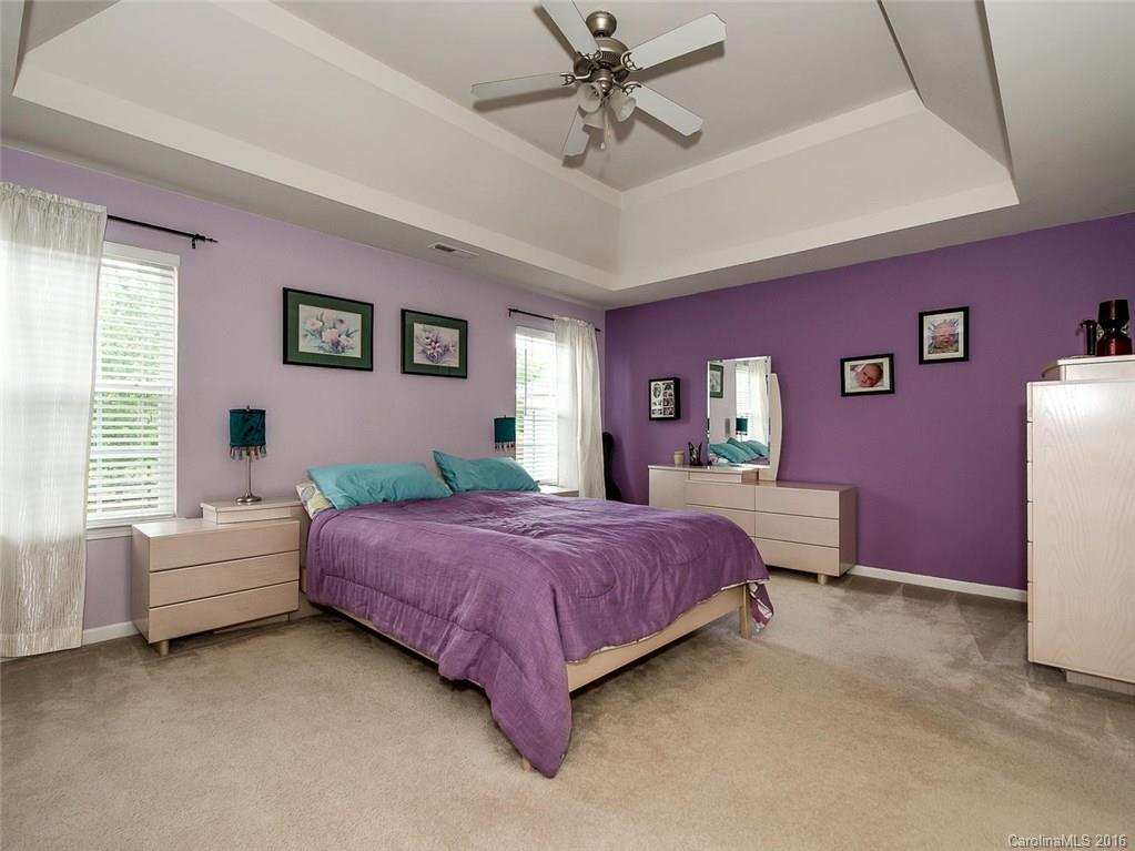 Sandy Pointe - Residential