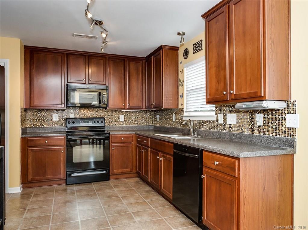 Sandy Pointe - Residential