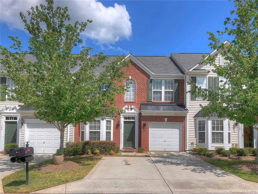This is the townhouse you've been waiting on!! SPACIOUS unit with garage. 3 bedrooms, 2.5 bathrooms with a LOFT! Master bedroom on main floor. Clean, freshly painted walls throughout. Over 1,900 SQ Feet of living space. Step out back into your private backyard that overlooks the golf course!! Community has their own private pool!! Oversized bedrooms. Located in the beautiful neighborhood of Regent Park. Very Close to dining, shops, and Carowinds!