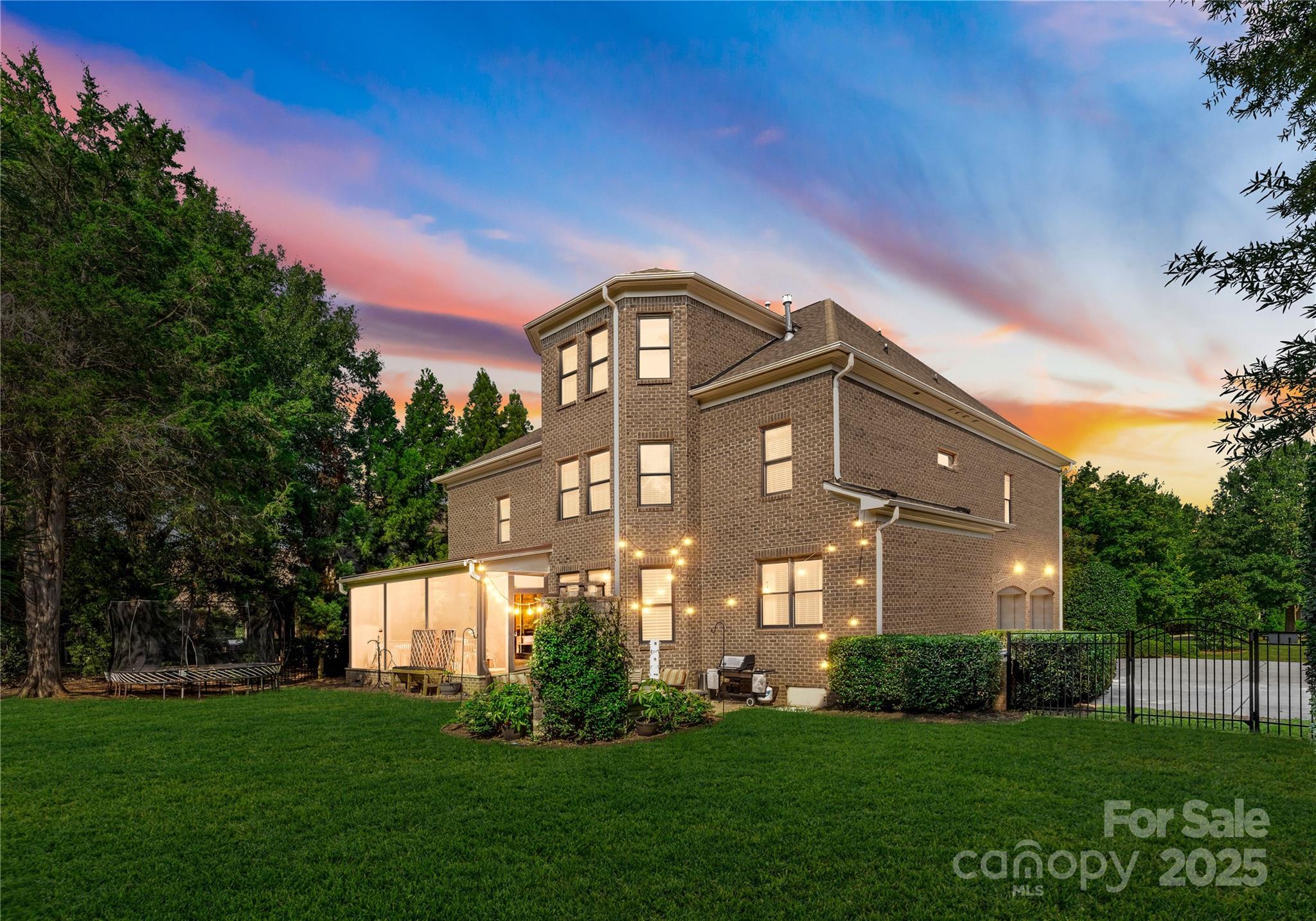 Longview - Residential