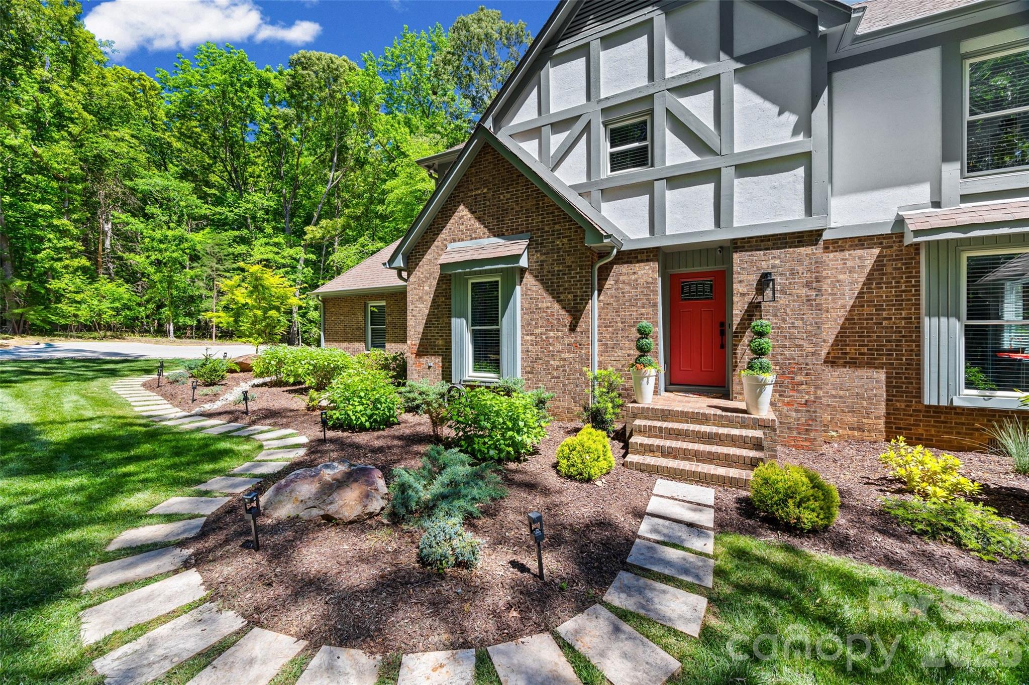 517 Raintree Drive