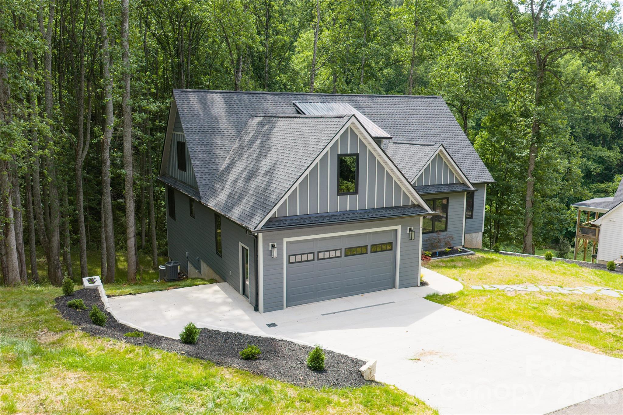 61 Bamboo Trail