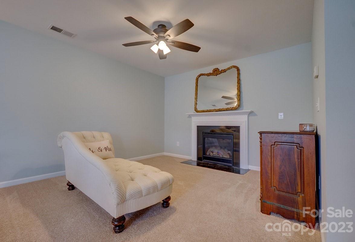 The Pinnacle at Handsmill - Residential