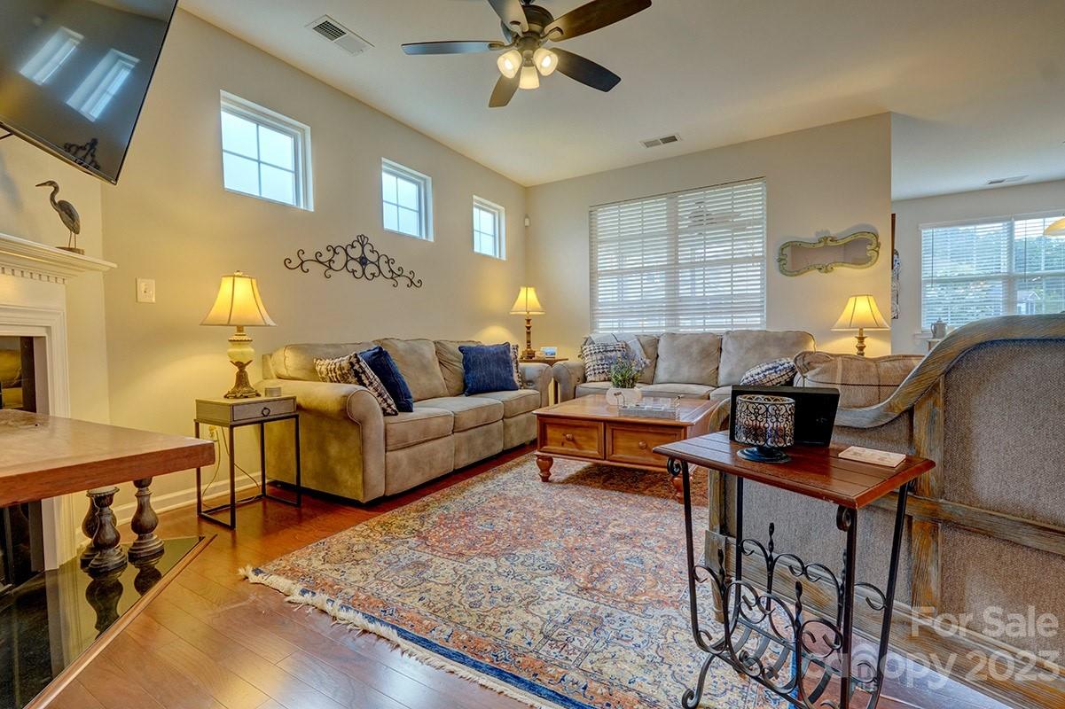 The Pinnacle at Handsmill - Residential