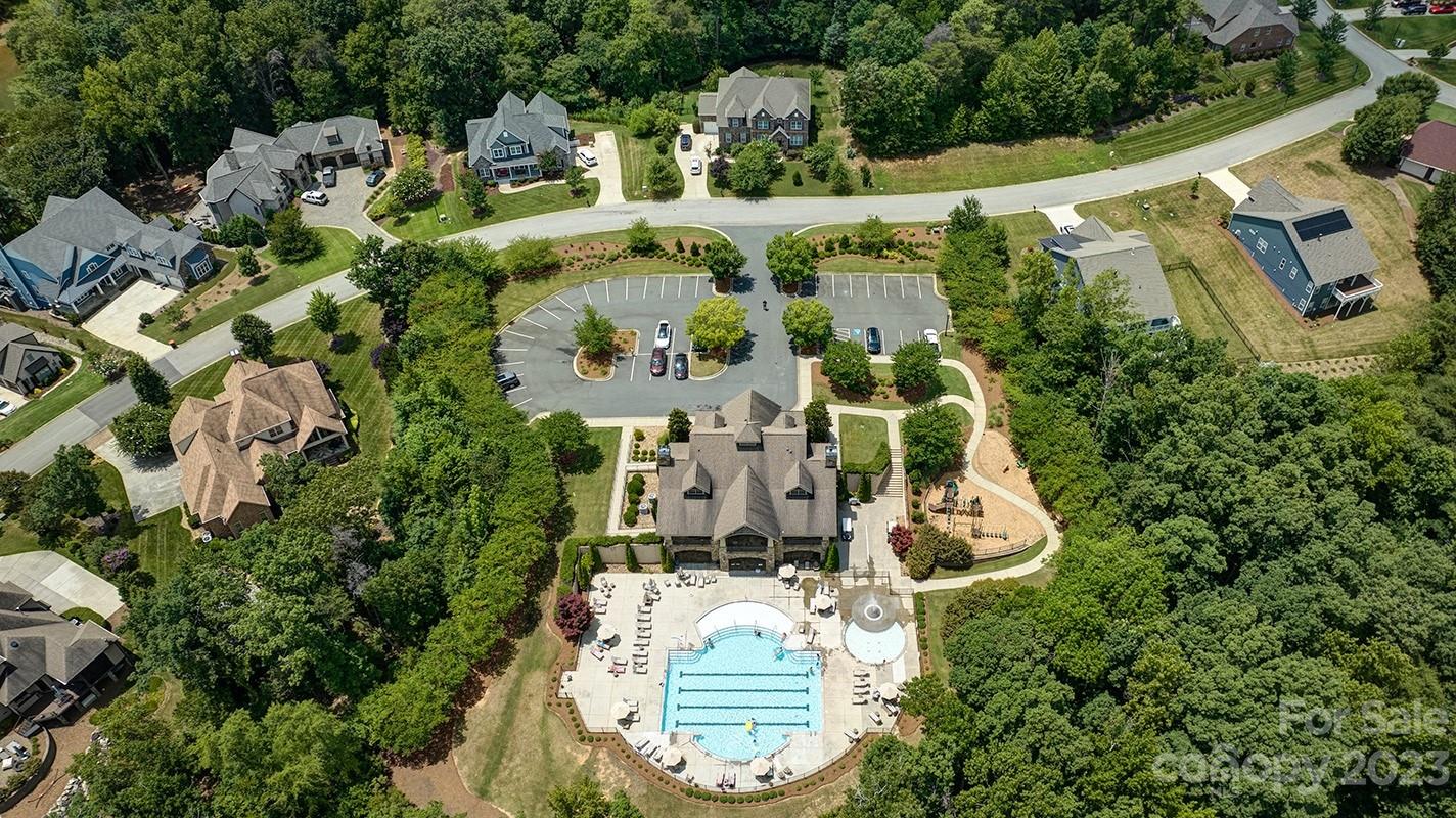 The Pinnacle at Handsmill - Residential