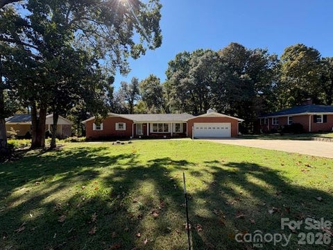 Photo of 1212 Brookwood Drive #32, Shelby, NC 28150 (MLS # 4436145)