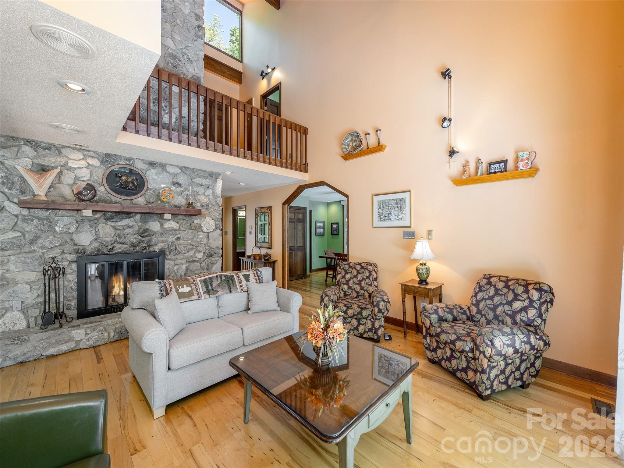 142 Sequoyah Hills Drive 9