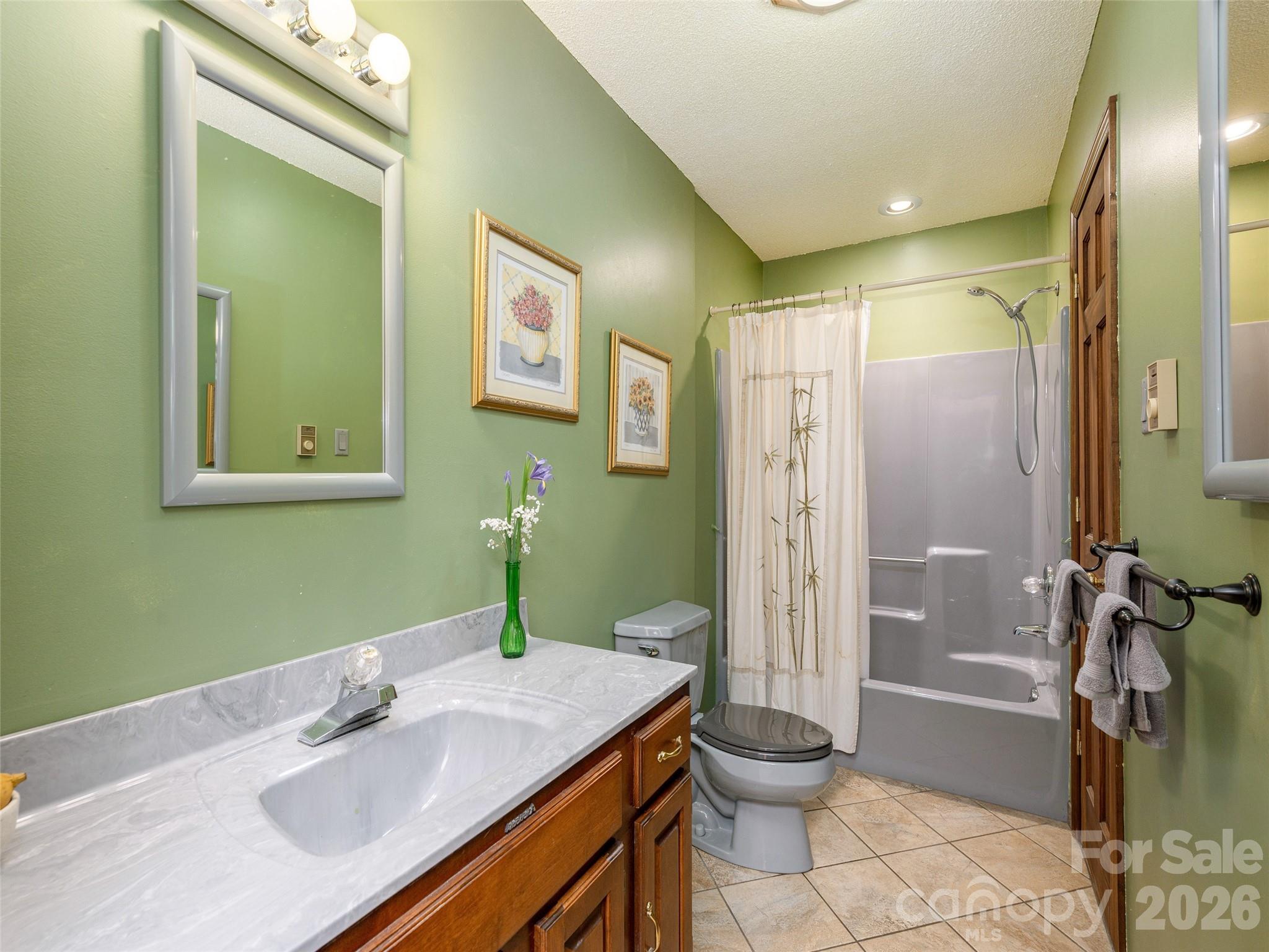 Sequoyah Hills - Residential