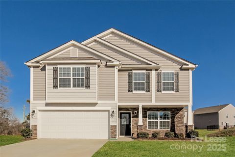 Photo of 2012 Misty Rose Lane, Charlotte, NC 28216 (MLS # 4327553)