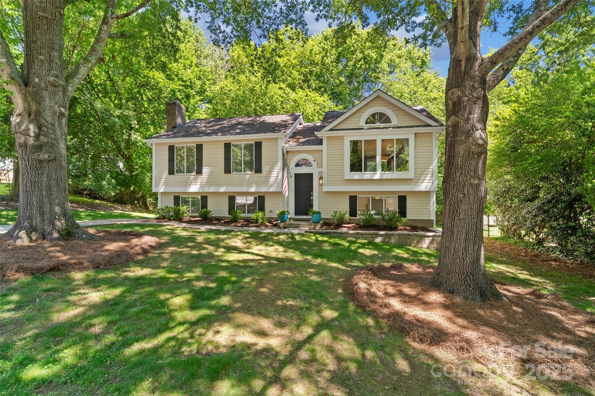 7018 Rollingridge Drive