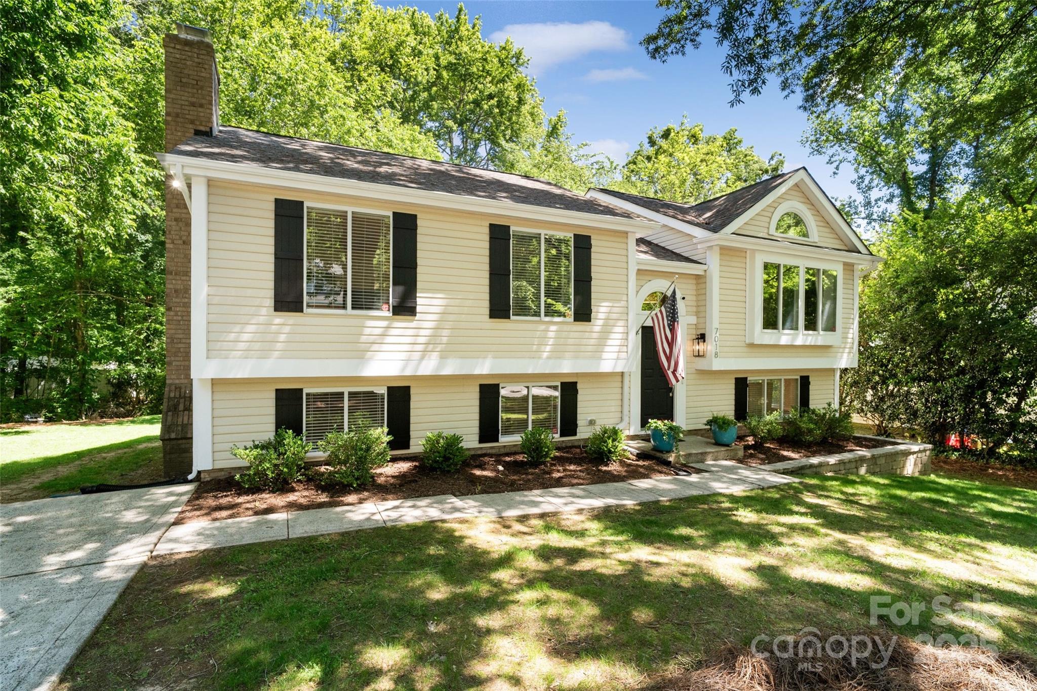 7018 Rollingridge Drive