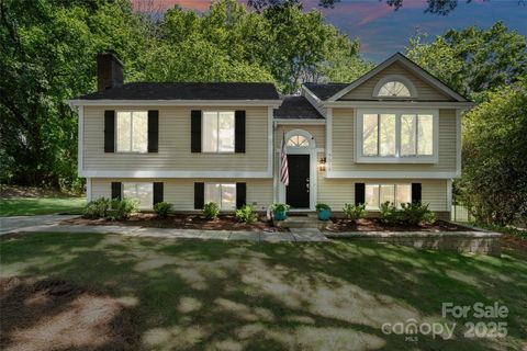 7018 Rollingridge Drive Charlotte NC 28211