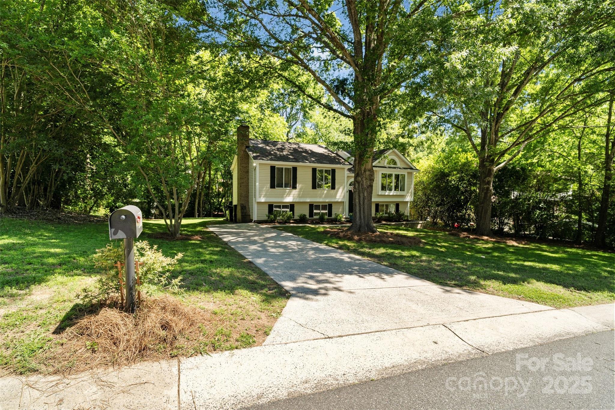 7018 Rollingridge Drive